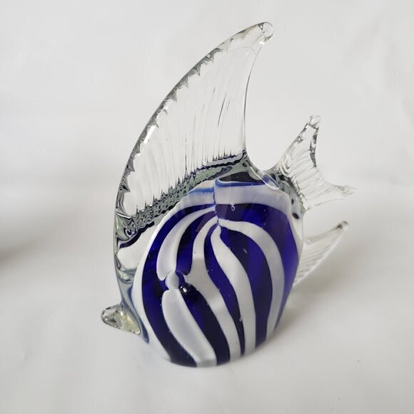 Dynasty Gallery Glass Paperweights Angel Fish Clear White Blue Stripes Set of 2 - Picture 4 of 11